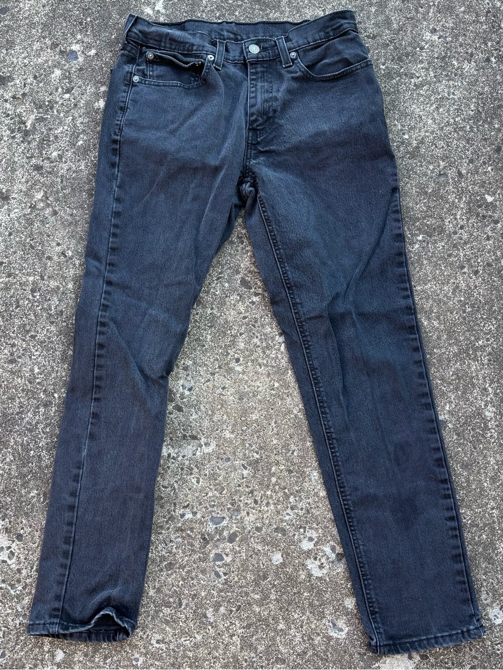 Levi's Men's Slim Straight Jeans in Washed Black